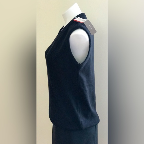 Cobmex Black Youth V Neck VestSweater  Size Youth  X Large - Picture 3 of 10